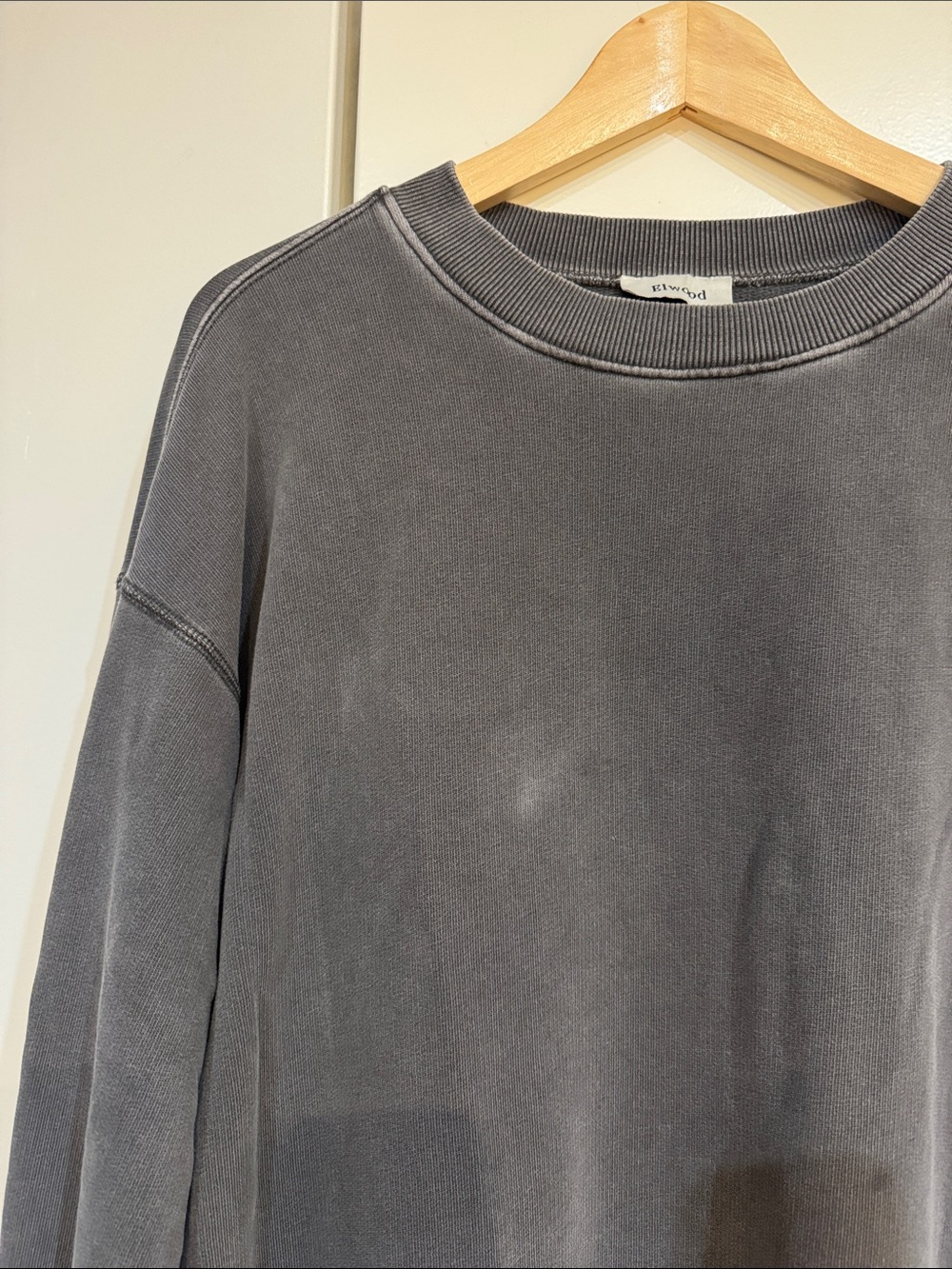 Elwood 100% Cotton Classic Core Crewneck in Faded Gray, size S - Picture 4 of 6